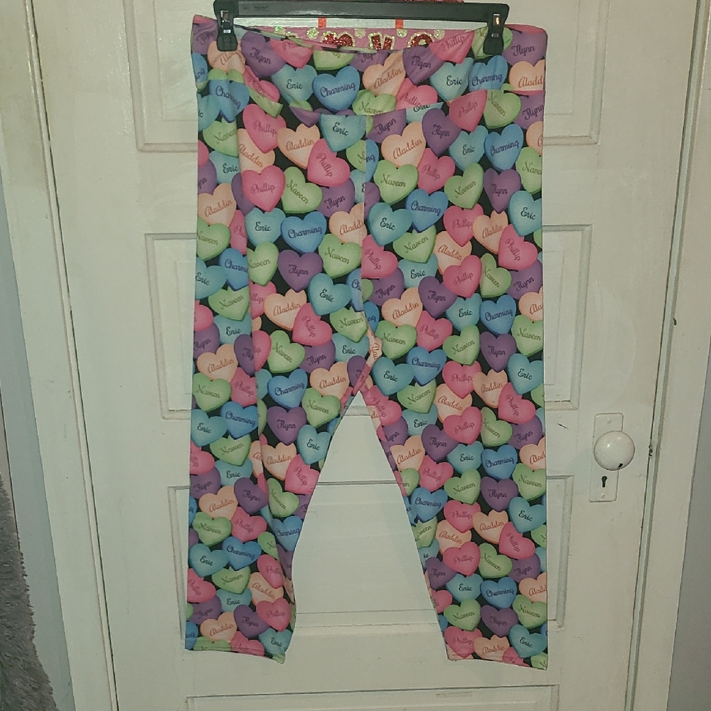 Ambrielle Colorful Heart Print Leggings